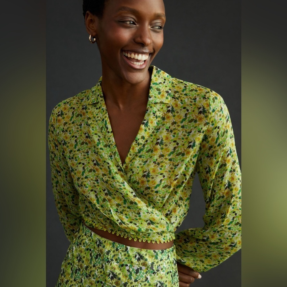 Favorite Daughter The Lover Wrap Top in Green Motif Size Medium